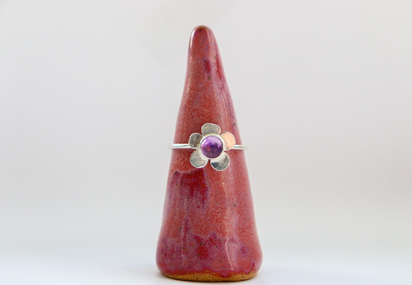 Light Amethyst Flower Ring