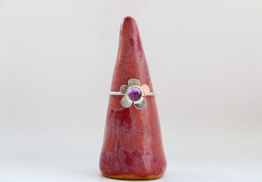 Light Amethyst Flower Ring